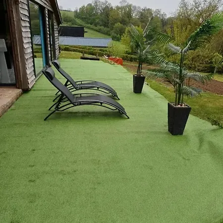 Avec Bain à Remous à * Saint-Loup-Terrier