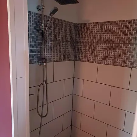 Avec Bain A Remous A *