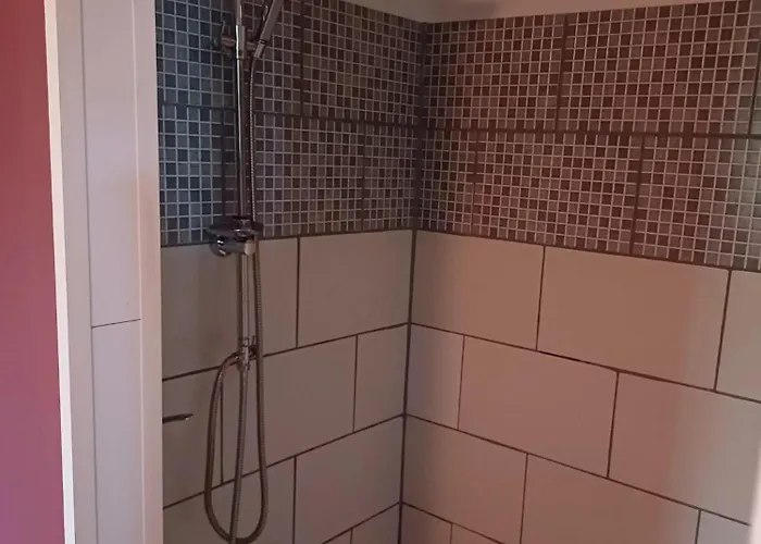 Avec Bain A Remous A *